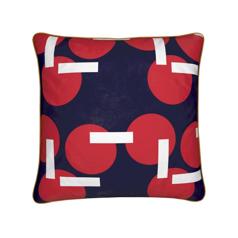 Small Scale Intersect Cushion