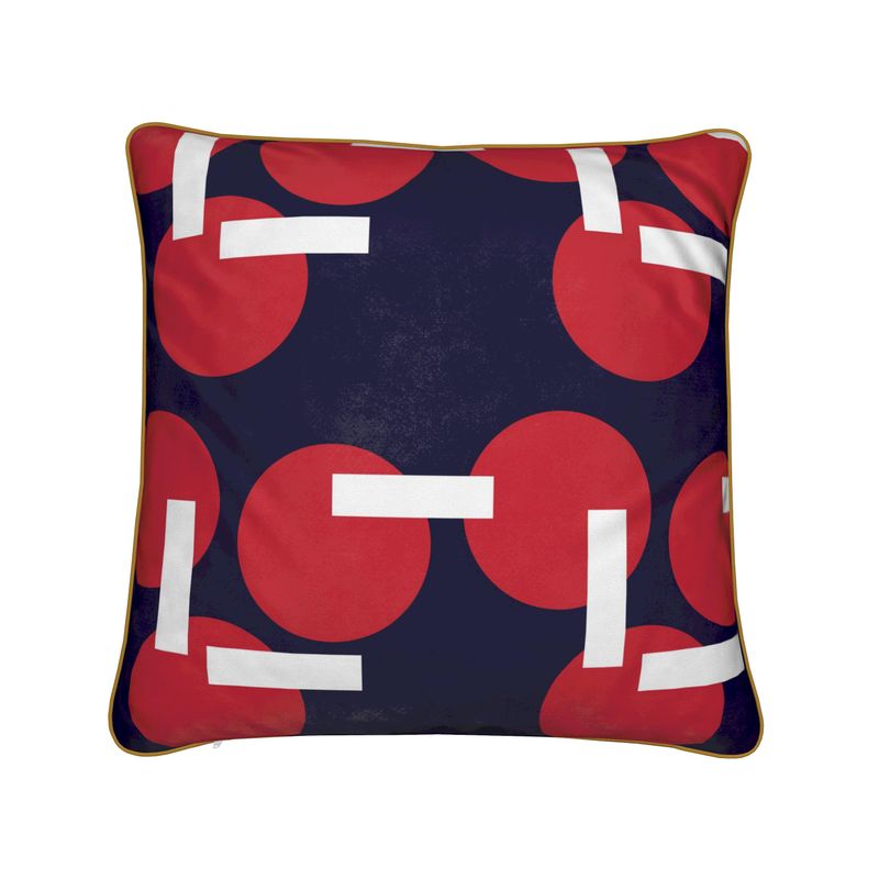 Small Scale Intersect Cushion